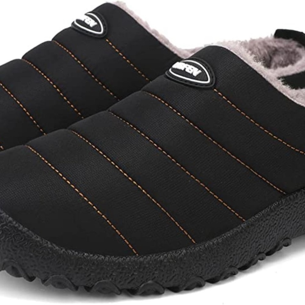 NWT Mens Black Quilted Slipper EU Size 37 US Size 6.5
